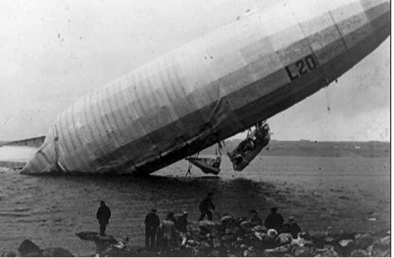 1916-05-03 - Zeppelineren L20 - ved Sør-Sunde før den eksploderte